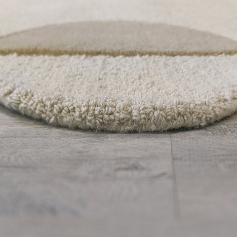 Alfombra abstracta de lana Mia Scallop Frame