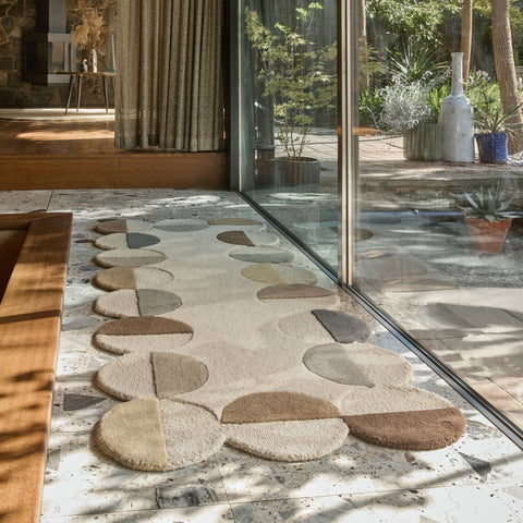 Alfombra abstracta de lana Mia Scallop Frame
