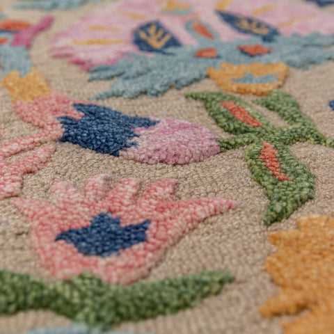 Alfombra de lana floral Amira