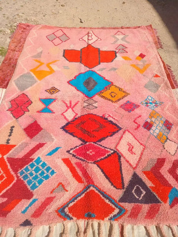 Alfombra Bereber Boujad de Lana - Estilo Mid-Century Rosa y Naranja