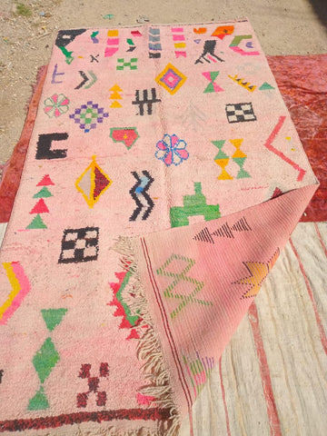 Alfombra Bereber Boujad de Lana - Rosa Abstracto y Multicolor